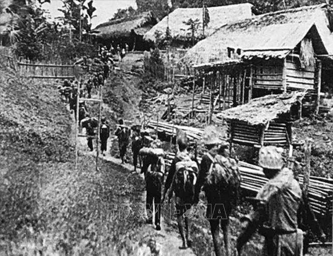 Trung đoàn 147 hành quân chuẩn bị đánh địch trong Chiến dịch Việt Bắc - Thu Đông 1947. Ảnh: Tư liệu/TTXVN phát