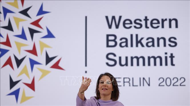 Trong ảnh: Ngoại trưởng Đức Annalena Baerbock phát biểu tại Hội nghị về khu vực Tây Balkan ở Berlin, Đức, ngày 21/10/2022. Ảnh: AFP/TTXVN