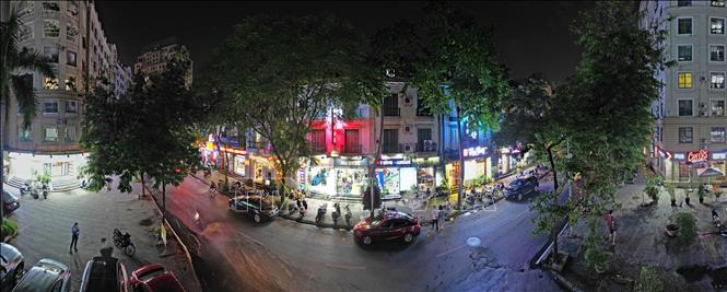 Một góc khu phố Hàn Quốc trong khu đô thị Mỹ Đình - Sông Đà. Ảnh: Tuấn Anh - TTXVN