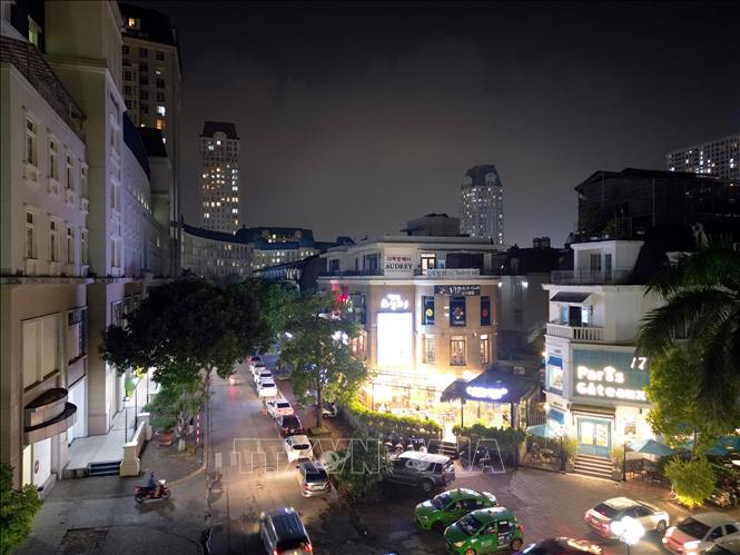 Ở Hà Nội, người Hàn Quốc thường sống tập trung ở các khu đô thị sầm uất, trong đó đông nhất là khu vực Trung Hòa – Nhân Chính, Mỹ Đình - Sông Đà. Ảnh: Tuấn Anh - TTXVN
