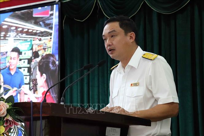 Trong ảnh: Ông Cáp Quý Phúc, Cục trưởng Cục Thuế thành phố Cần Thơ, phát biểu tại lễ quay thưởng. Ảnh: Thu Hiền - TTXVN
