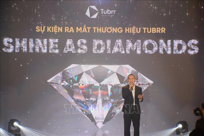 Đại diện Sconnect Việt Nam chia sẻ thông tin tại lễ ra mắt. Ảnh: Trần Việt - TTXVN