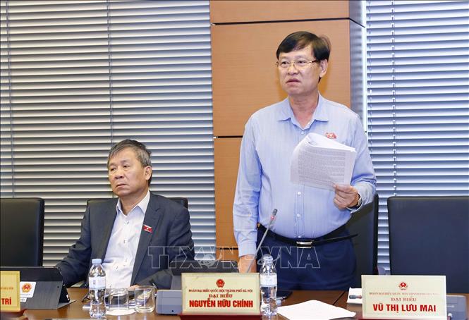 Đại biểu Quốc hội TP. Hà Nội Nguyễn Hữu Chính phát biểu ý kiến. Ảnh: Doãn Tấn - TTXVN