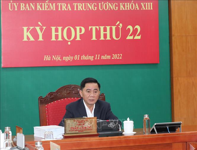 Head of the Communist Party of Vietnam Central Committee’s Inspection Commission Tran Cam Tu chairs the 22nd meeting. VNA Photo: Phương Hoa
