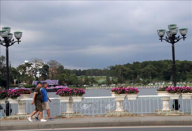 The city decorates for the Da Lat Flower Festival 2022. VNA Photo: Chu Quốc Hùng
