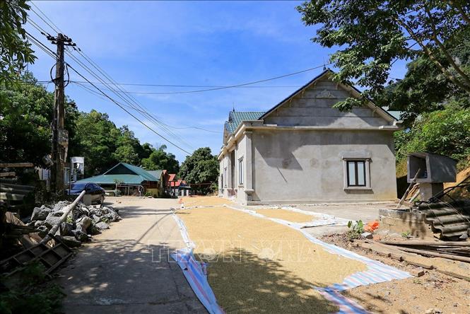 Trong ảnh: Một góc xóm Nẻ, xã Suối Hoa, huyện Tân Lạc, tỉnh Hòa Bình. Ảnh: Trọng Đạt -TTXVN