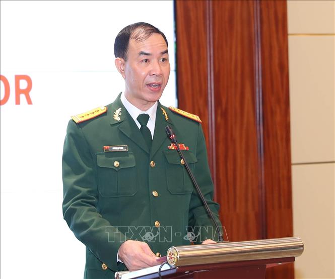 Colonel Duong Quy Nam, Director of the Institute for Defence International Relations, speaks at the conference. VNA Photo: Trọng Đức 