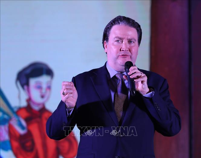 Đại sứ Hoa Kỳ tại Việt Nam Marc E. Knapper phát biểu tại chương trình. Ảnh: Hoàng Hiếu - TTXVN 