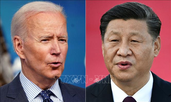 Trong ảnh (ảnh ghép): Tổng thống Mỹ Joe Biden (trái) tại Washington DC., ngày 2/6/2021 và Chủ tịch Trung Quốc Tập Cận Bình ở sân bay quốc tế Đặc khu hành chính Ma Cao (Trung Quốc) ngày 18/12/2019. Ảnh: AFP/TTXVN