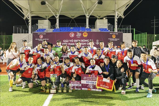 Trong ảnh: Đội Gwangju FC đoạt danh hiệu vô địch sau chiến thắng 4-2 trong loạt đá luân lưu với đội Bucheon FC ở trận chung kết. Ảnh: Anh Nguyên - PV TTXVN tại Hàn Quốc