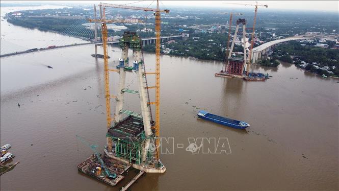 Cả hai trụ T15, T16 đã đổ bê tông K1 đợt 1 vào đầu tháng 11, dự kiến đổ bê tông K1 đợt 2 vào cuối tháng 11. Ảnh: Huy Hùng - TTXVN