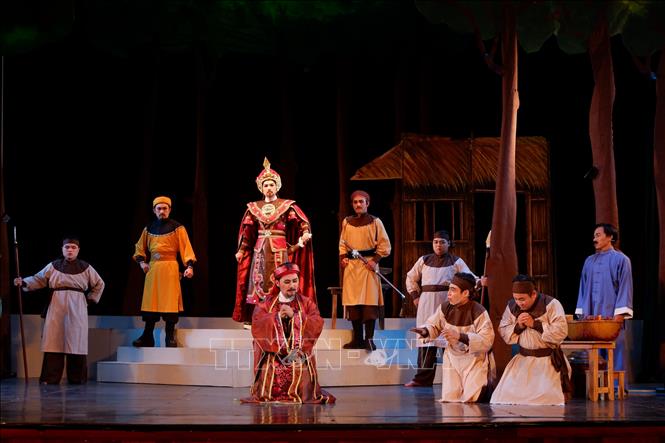 Vở Chân dung người mở cõi. Ảnh: Đức Hạnh – TTXVN