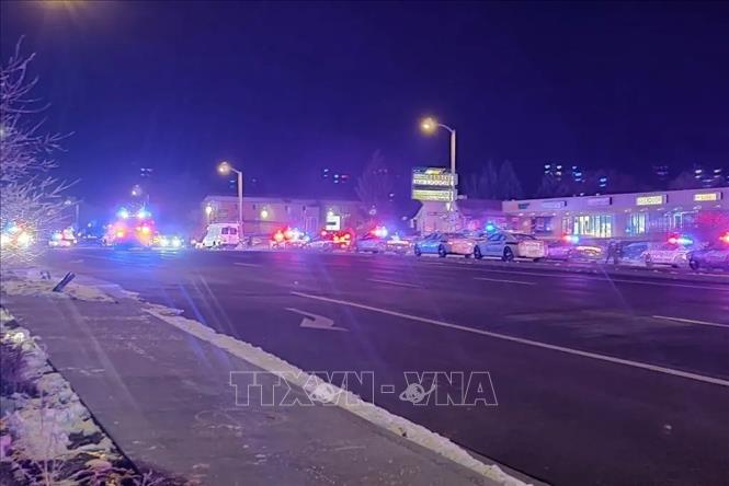 Trong ảnh: Hiện trường vụ xả súng tại thành phố Colorado Springs, bang Colorado, Mỹ ngày 19/11/2022. Ảnh: Reuters/TTXVN 