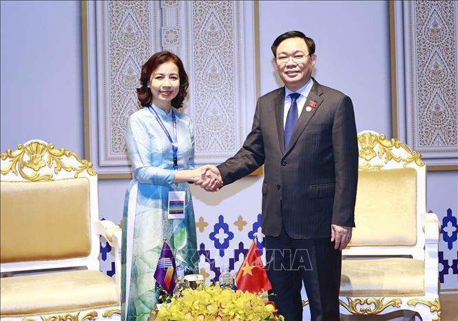 Chủ tịch Quốc hội Vương Đình Huệ tiếp Tổng Thư ký AIPA Nguyễn Tường Vân. Ảnh: Doãn Tấn – TTXVN