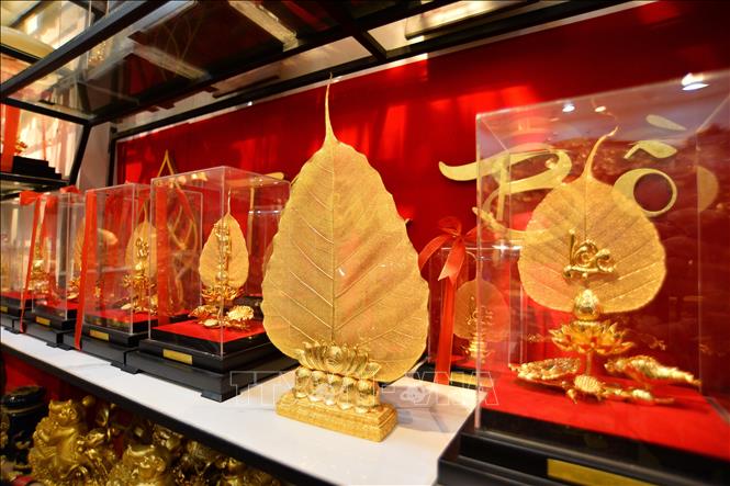 Trong ảnh: Lá bồ đề có hình dạng giống trái tim ấm áp, mãnh liệt và dạt dào tình cảm nên tượng trưng cho tình thương, sự từ bi của Đức Phật dành cho con người. Ảnh: Minh Đức – TTXVN
