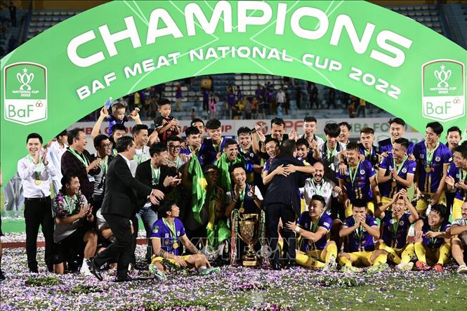 CLB Hà Nội vô địch Cúp Quốc gia 2022 sau chiến thắng 2-0 trước CLB Bình Định. Ảnh: TTXVN