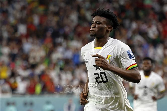 Tiền vệ Mohammed Kudus (20) vui mừng sau khi ghi bàn nâng tỷ số lên 3-2 cho Ghana ở phút 68. Ảnh: AFP/TTXVN