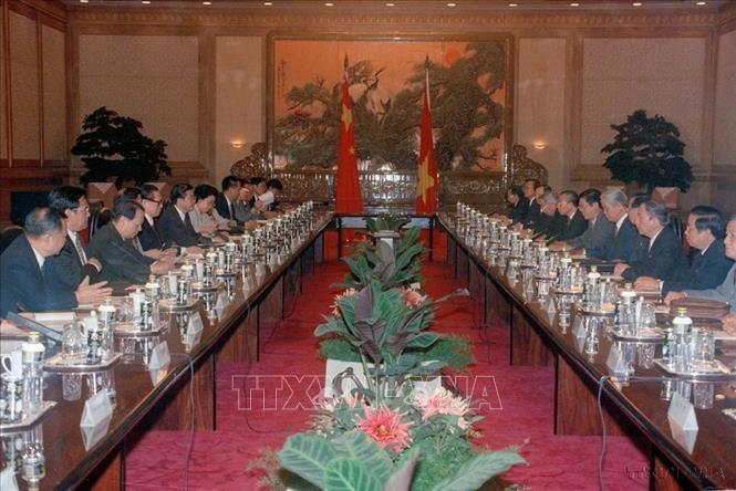 Chiều 14/7/1997, tại Đại lễ đường nhân dân (Bắc Kinh) diễn ra hội đàm cấp cao giữa 2 nước Việt Nam và Trung Quốc. Ảnh: Xuân Lâm- TTXVN