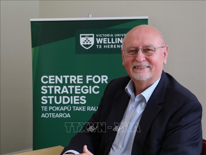 Trong ảnh: Giáo sư Roberto Rabel, Trung tâm Nghiên cứu Chiến lược, Đại học Victoria Wellington, New Zealand. Ảnh: Nguyễn Minh - PV TTXVN tại Sydney