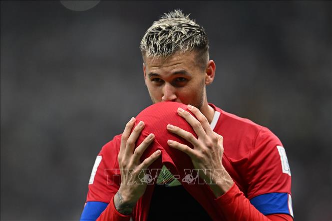 Hậu vệ Juan Pablo Vargas ăn mừng bàn thắng thứ hai của đội tuyển Costa Rica. Ảnh: AFP/TTXVN