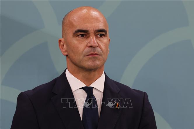 Trong ảnh: Huấn luyện viên Roberto Martinez trong trận đấu giữa đội tuyển Croatia và Bỉ ở Qatar, ngày 1/12/2022. Ảnh: AFP/TTXVN