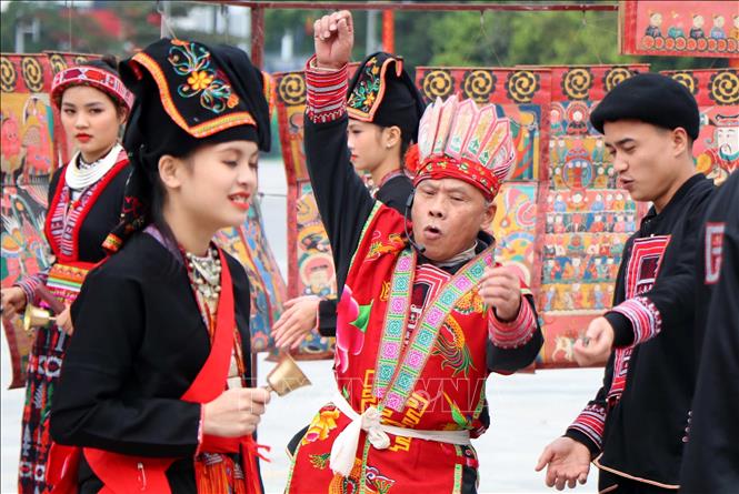 Trích đoạn Lễ hội Cầu mùa của đồng bào Dao đỏ, tỉnh Yên Bái. Ảnh: Trung Kiên - TTXVN