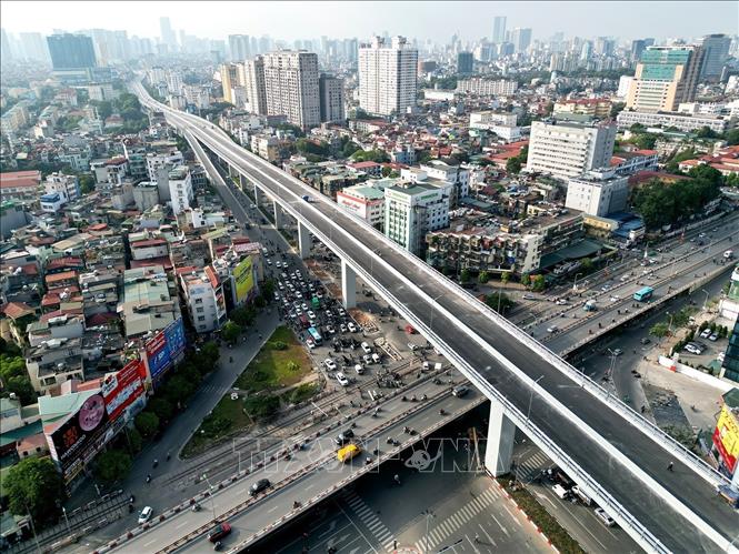 Đoạn ngã tư Vọng - Trường Chinh đã cơ bản hoàn thành. Ảnh: Tuấn Anh – TTXVN