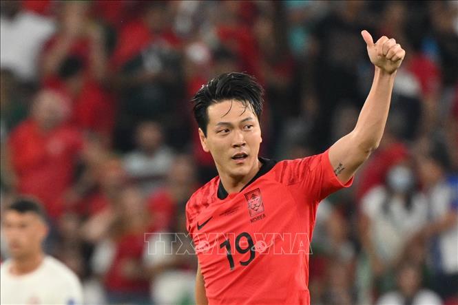 Hậu vệ Kim Young-Kwon ăn mừng bàn thắng cân bằng tỉ số 1-1 cho Hàn Quốc. Ảnh: AFP/ TTXVN