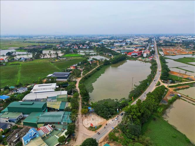  Đoạn Quốc lộ 6 chạy qua huyện Chương Mỹ, quận Hà Đông (Hà Nội). Ảnh: Tuấn Anh - TTXVN