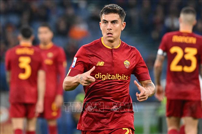 Paulo Dybala - tiền đạo người Argentina sinh năm 1993, thuộc câu lạc bộ Roma tại Serie A (Italy). Paulo Dybala có ngoại hình đậm chất Nam Mỹ và rất cuốn hút. Ảnh: AFP/ TTXVN