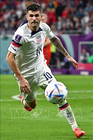 Christian Pulisic -(sinh năm 1998) luôn là cái tên được nhắc đến khi xếp hạng cầu thủ đẹp trai. Christian Pulisic được người hâm mộ đặt biệt danh là “Captain America” (Đội trưởng Mỹ) bởi tài năng chơi bóng và quốc tịch của anh. Ảnh: AFP/ TTXVN