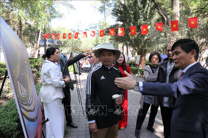Image Nguyễn Phi Hùng image beautiful image beautiful image beautiful image beautiful - Vietnamese culture fair held in Mexico - VNA Photos - Vietnam News ...