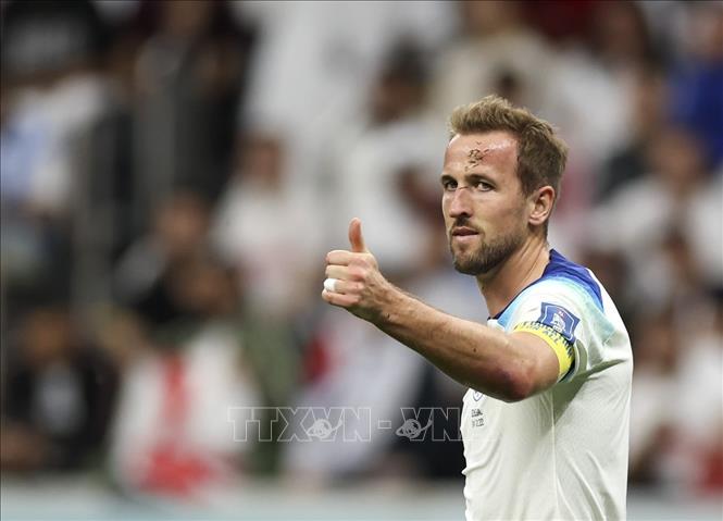 Pha ăn mừng của tiền đạo Harry Kane sau khi ghi bàn thắng nhân đôi cách biệt cho tuyển Anh trước Senegal. Ảnh: THX/ TTXVN