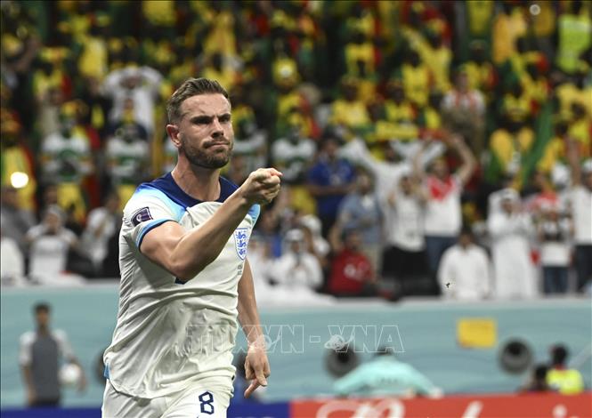 Tiền vệ Jordan Henderson ăn mừng sau ghi bàn thắng mở tỉ số cho Anh trước Senegal. Ảnh: THX/ TTXVN