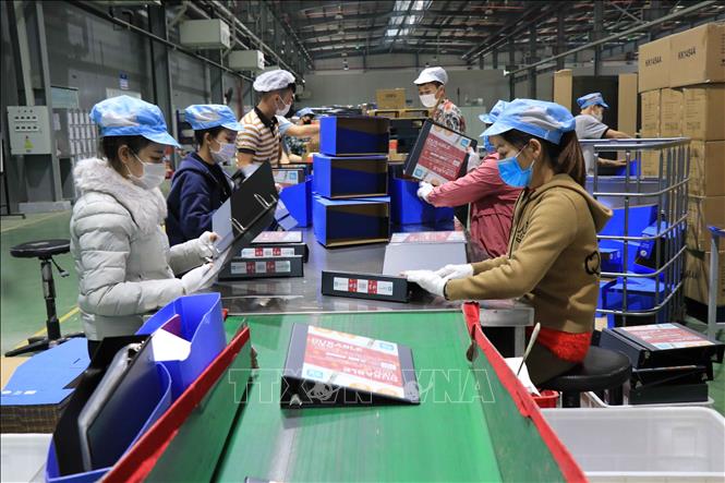 Production at the Deli Vietnam Co. Ltd in the Yen Phong Industrial Park, the northern province of Bac Ninh. VNA Photo: Thanh Thương