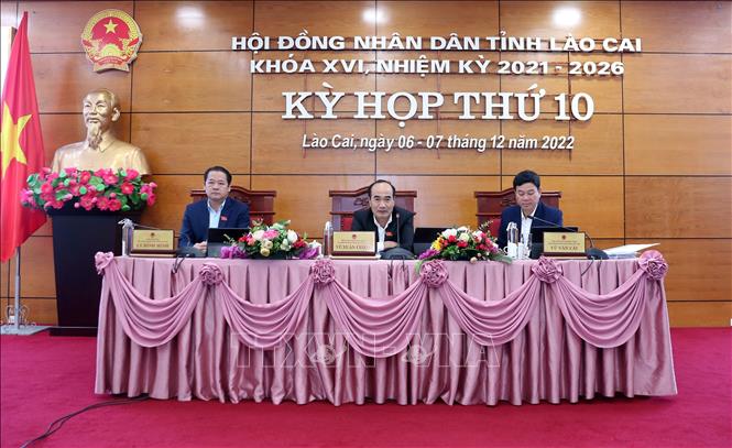 Trong ảnh: Các đại biểu điều hành kỳ họp. Ảnh: Quốc Khánh - TTXVN