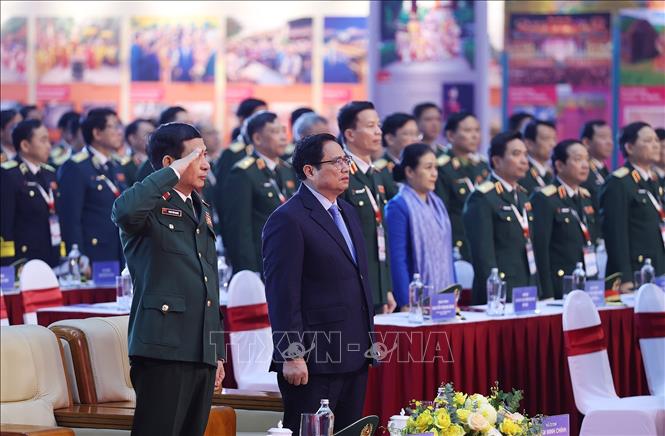 Thủ tướng Phạm Minh Chính và các đại biểu dự Lễ khai mạc Triển lãm Quốc phòng quốc tế Việt Nam 2022. Ảnh: Dương Giang - TTXVN
