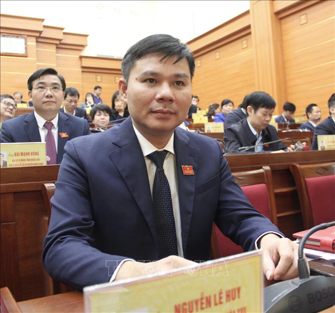 Trong ảnh: Ông Nguyễn Lê Huy được bầu giữ chức Phó Chủ tịch UBND tỉnh Hưng Yên, nhiệm kỳ 2021 - 2026. Ảnh: Đỗ Huyền - TTXVN