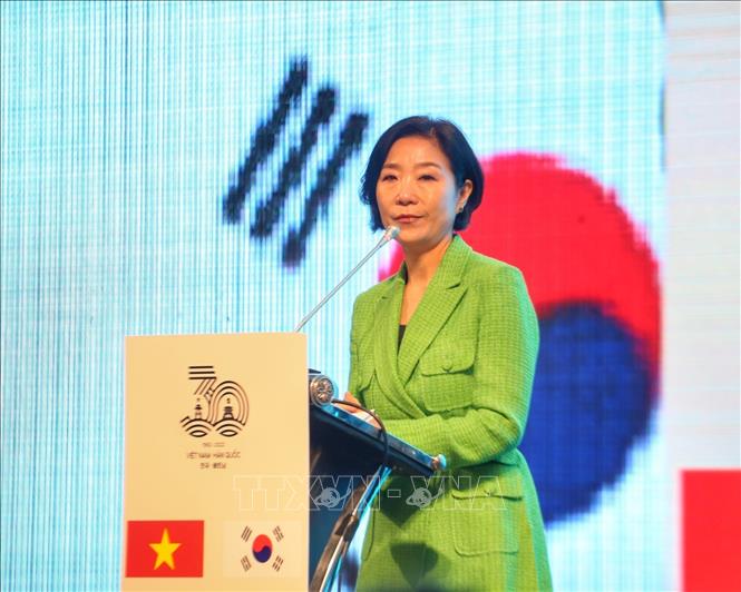 Ambassador of the Republic of Korea Oh Youngju speaks at the event. VNA Photo: Tuấn Đức