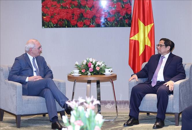 Thủ tướng Phạm Minh Chính tiếp ông Alfons van Gulic, Giám đốc điều hành Tập đoàn Nedspice. Ảnh: Dương Giang-TTXVN