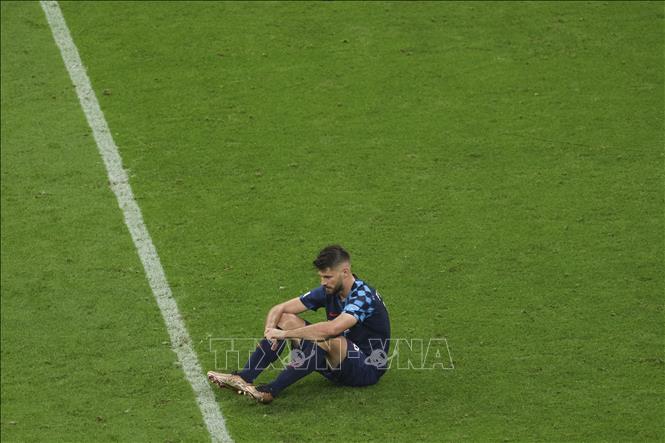 Nỗi buồn của tuyển thủ Croatia Bruno Petkovic sau khi đội nhà thua đậm trước Argentina ở trận bán kết World Cup 2022. Ảnh: THX/TTXVN