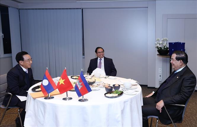 Prime Minister Pham Minh Chinh holds working breakfast with Lao and ...