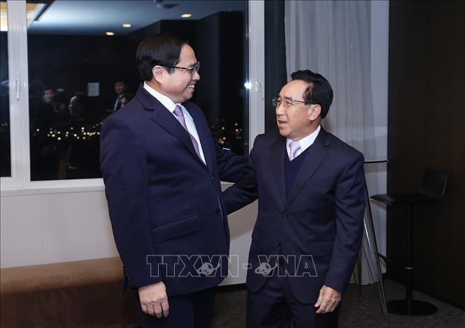 Prime Minister Pham Minh Chinh holds working breakfast with Lao and ...