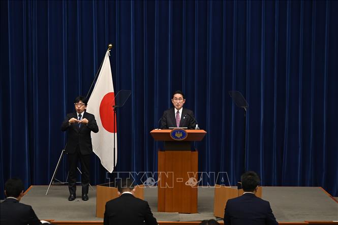 Trong ảnh: Thủ tướng Nhật Bản  Fumio Kishida tại cuộc họp báo ở Tokyo, ngày 16/12/2022. Ảnh: AFP/TTXVN