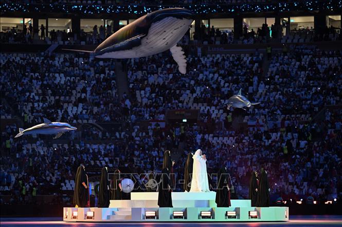 Trong ảnh: Các nghệ sĩ trình diễn tại lễ bế mạc World Cup 2022 ở Doha, Qatar ngày 18/12/2022. Ảnh: AFP/TTXVN