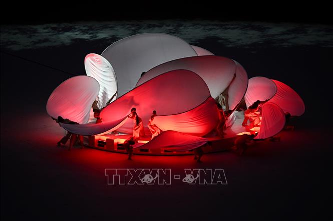 Trong ảnh: Các nghệ sĩ trình diễn tại lễ bế mạc World Cup 2022 ở Doha, Qatar ngày 18/12/2022. Ảnh: AFP/TTXV