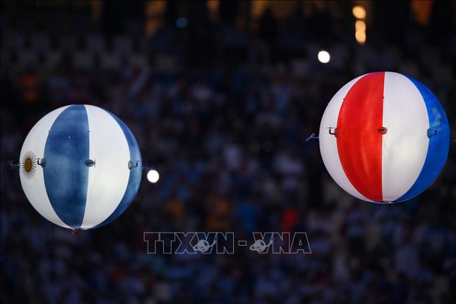 Trong ảnh: Màn trình diễn tại lễ bế mạc World Cup 2022 ở Doha, Qatar ngày 18/12/2022. Ảnh: AFP/TTXVN
