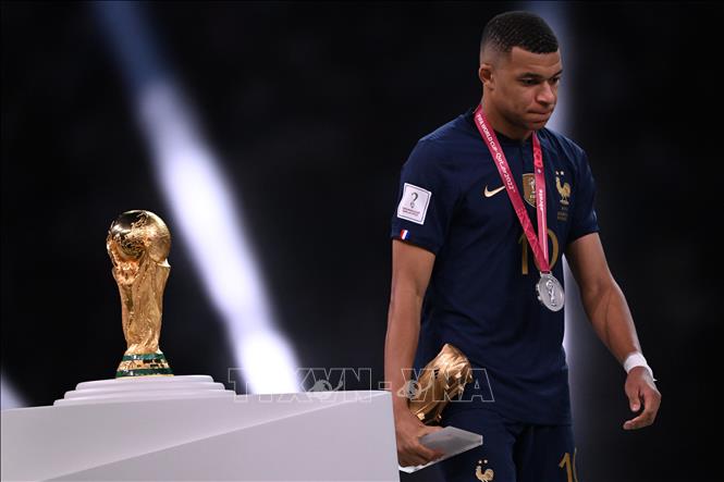 Tiền đạo Mbappe cùng tuyển Pháp để tuột cơ hội lần thứ hai liên tiếp vô địch World Cup. Ảnh: AFP/TTXVN
