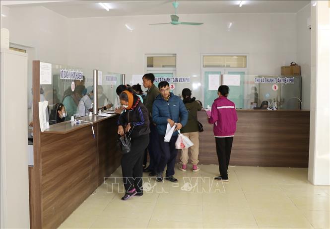 Trong ảnh: Hoạt động khám chữa bệnh tại Bệnh viện Đa khoa huyện Nho Quan diễn ra bình thường. Ảnh: Đức Phương - TTXVN