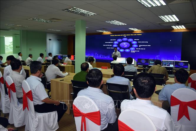 Trung tâm Giám sát điều hành đô thị thông minh của tỉnh Sóc Trăng. Ảnh: Tuấn Phi - TTXVN